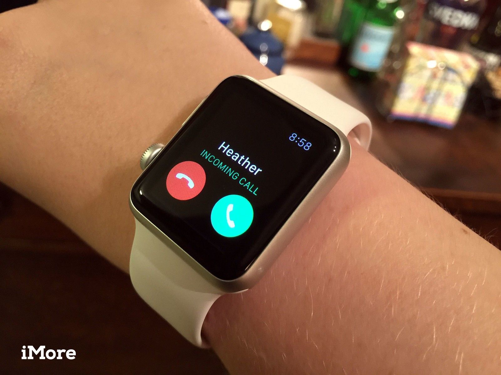 Как быстро заставить замолчать входящий звонок на Apple Watch