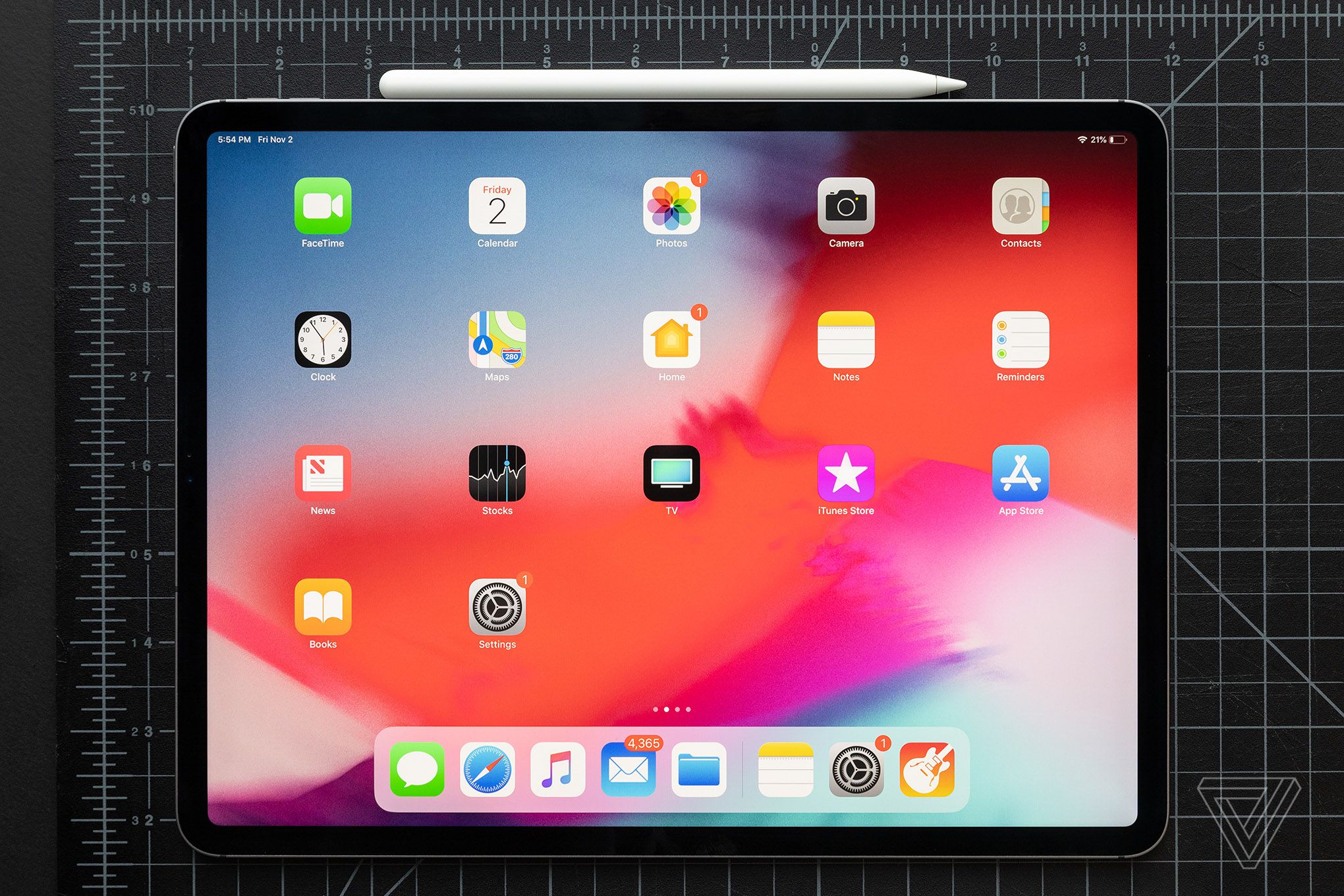 Как получить доступ к Центру управления на 12,9-дюймовом Ipad Pro 1 Как получить доступ к Центру управления на 12,9-дюймовом Ipad Pro 1