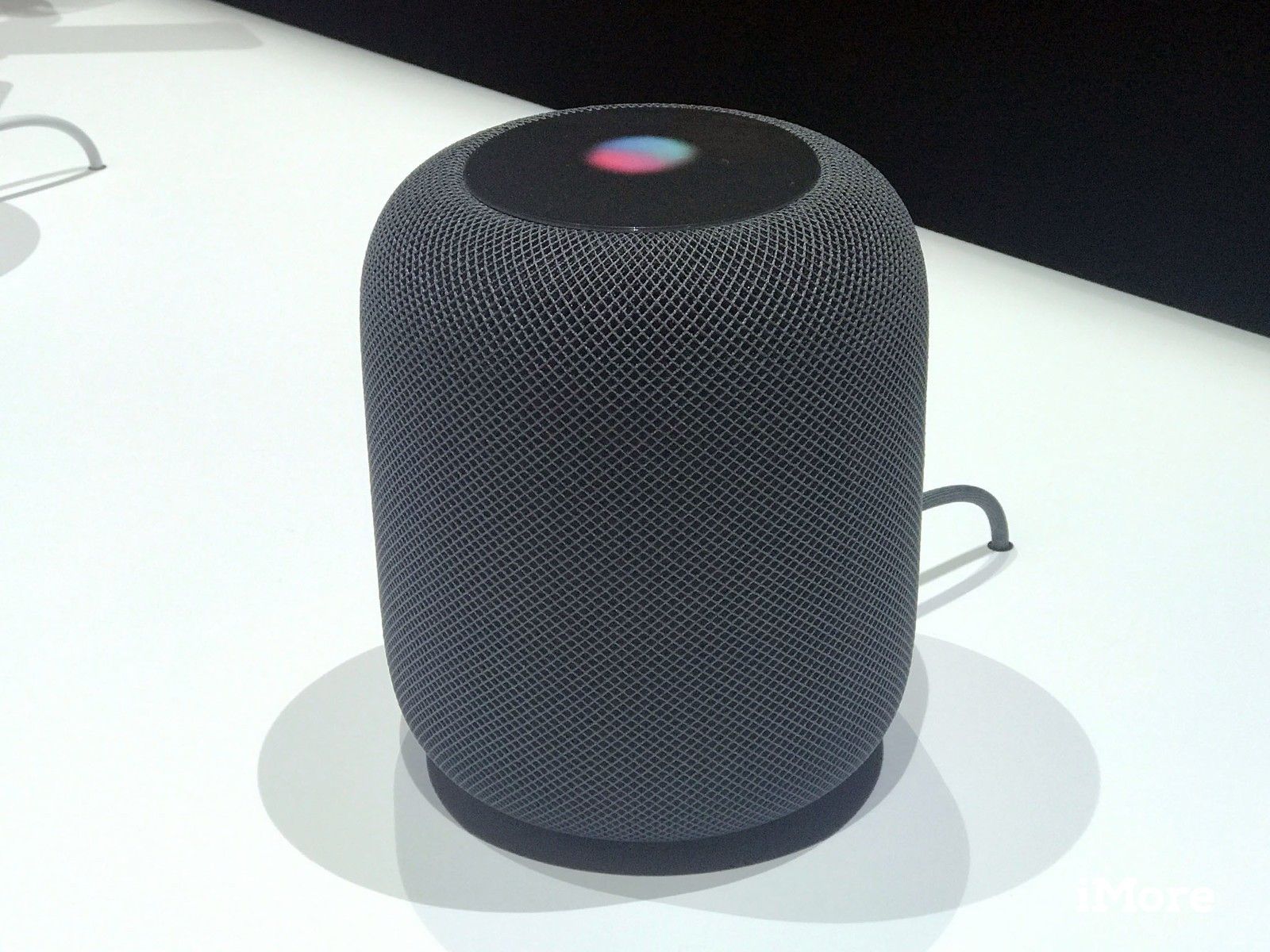 Как управлять HomePod с помощью сенсорных жестов