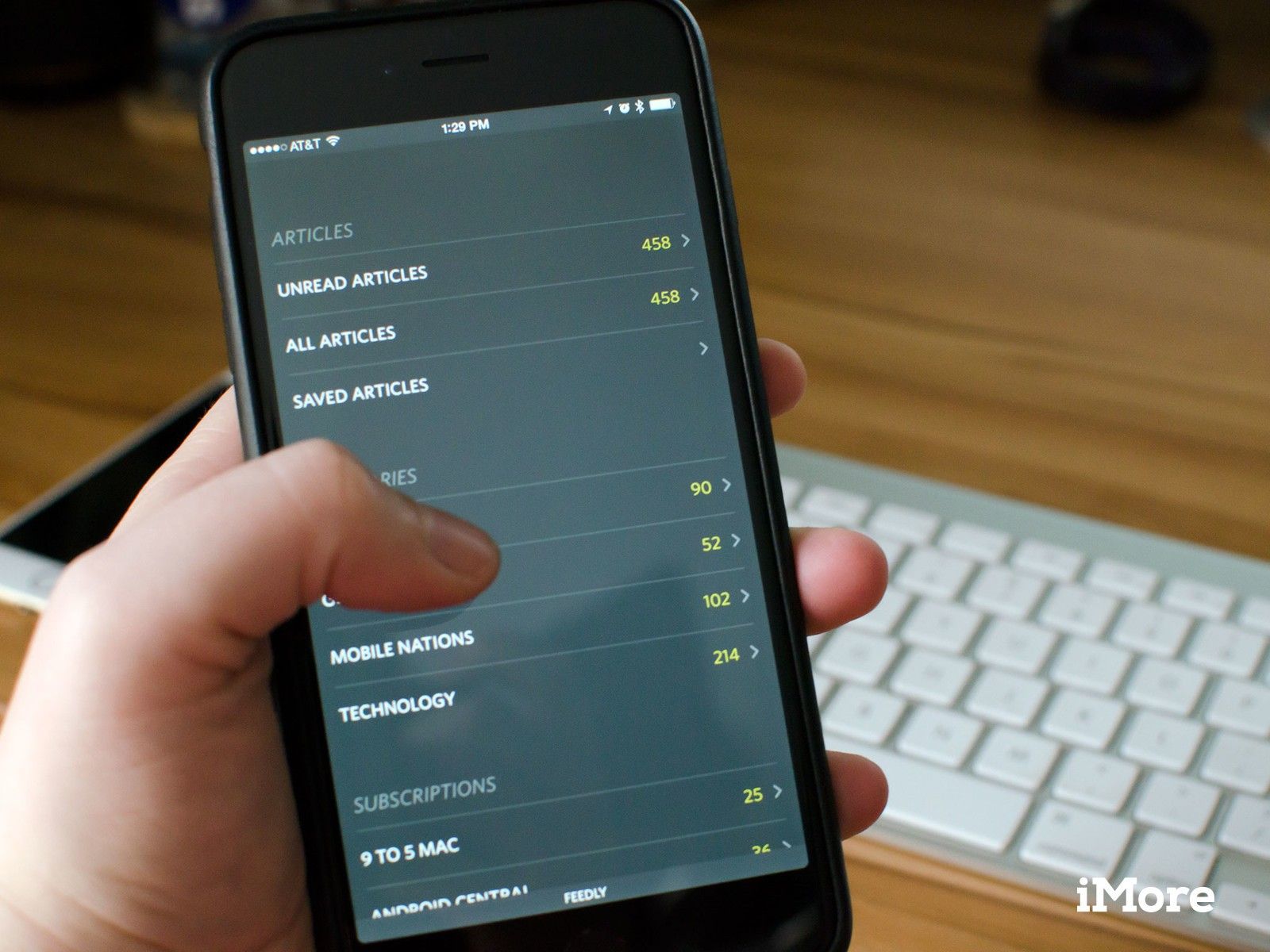Десять советов ниндзя о том, как пользоваться iPhone 6 Plus одной рукой!