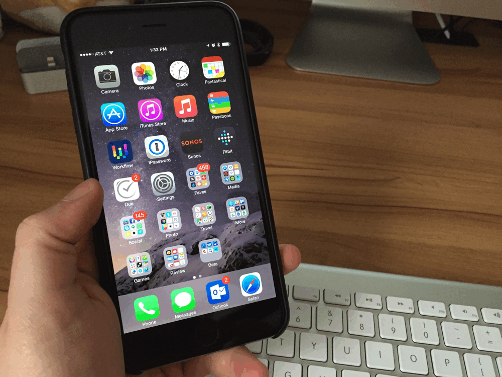 Iphone 6 Plus 16gb. Экран айфон 6 включенный. Айфон 16 плюс. Айфон 6s включенный экран.