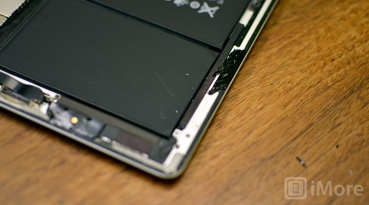 iPad 2 вычистить рамку