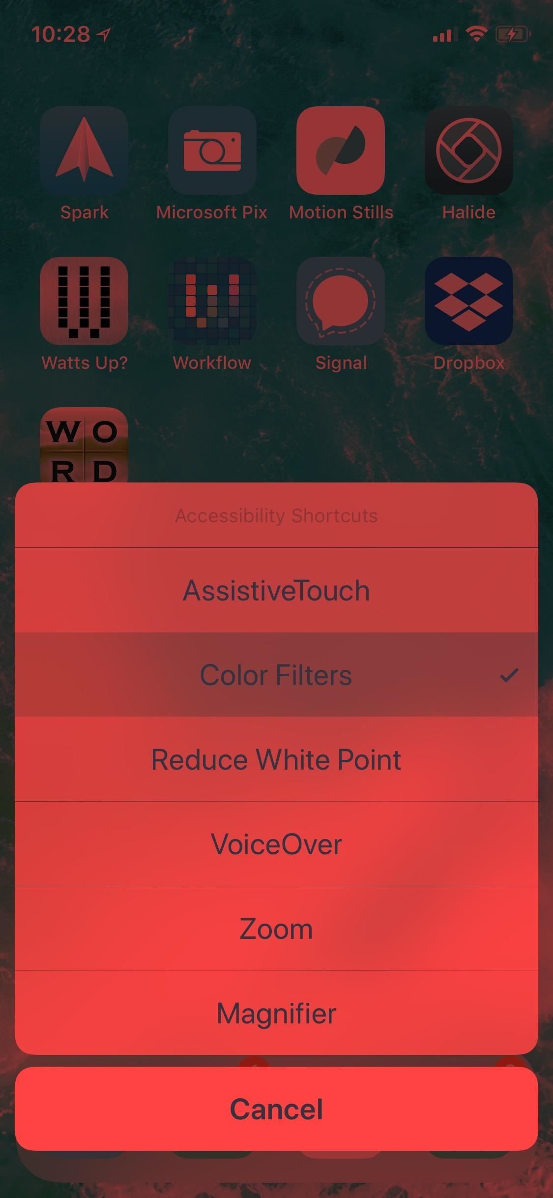 Сохраняйте остроту своего ночного видения с iPhone's Hidden Red Screen