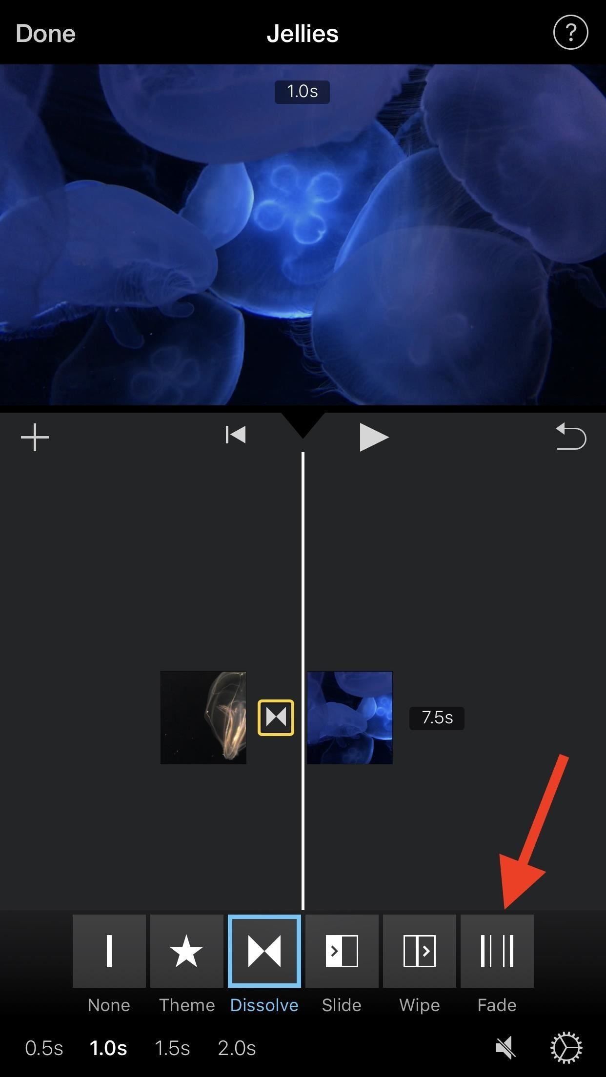 Как добавить переходы In-In, Fade-Out и Fade-Through в проекты iMovie на вашем iPhone