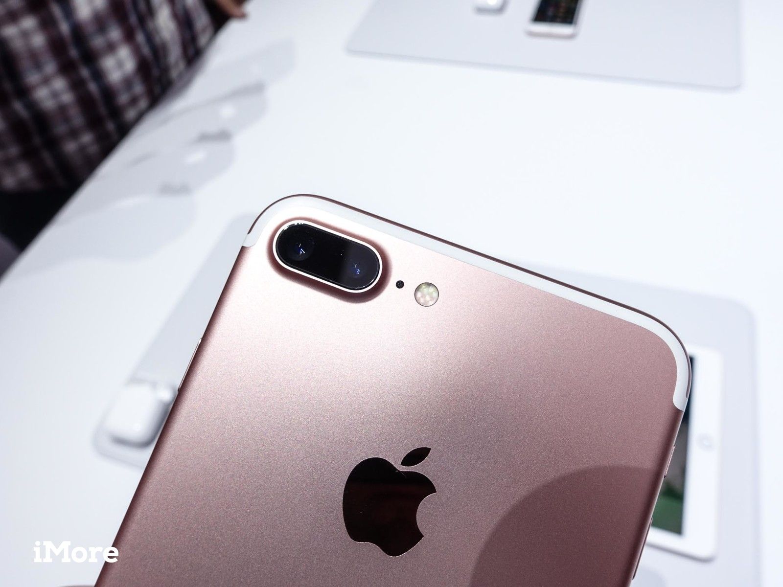 Светодиодная вспышка на iPhone