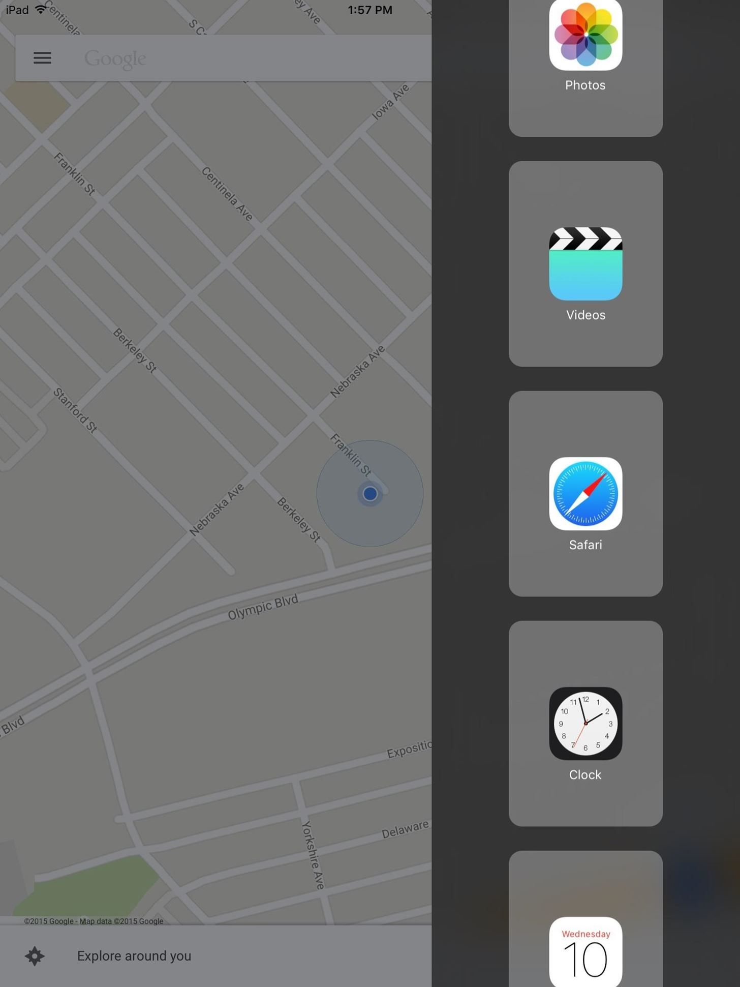 Open 2 app. Разделение экрана на айфоне. Геолокационные приложения для двух. Приложение с двумя треугольниками. Обои на айфон с разделением экрана.