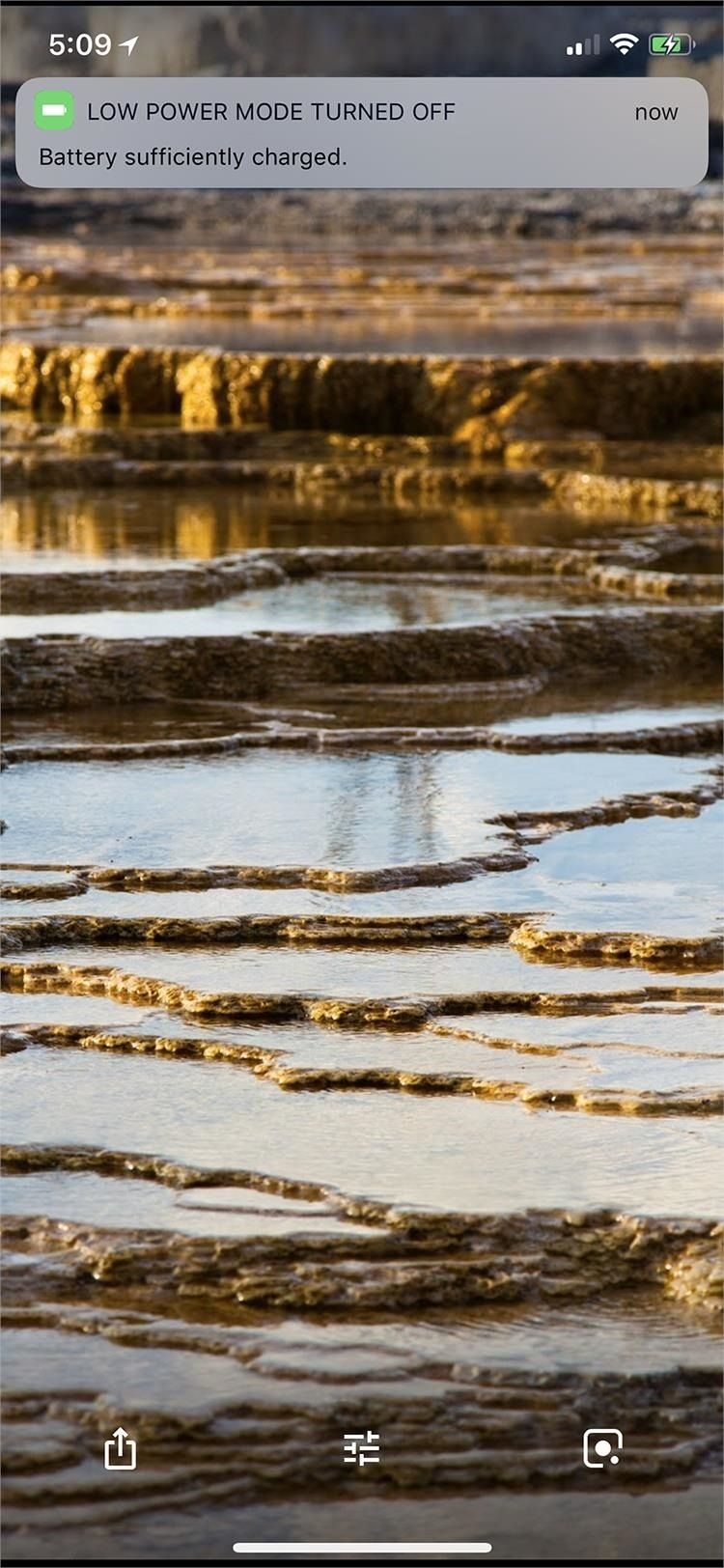 Как выключить'Low Power Mode' on Your iPhone to Speed Things Up Again