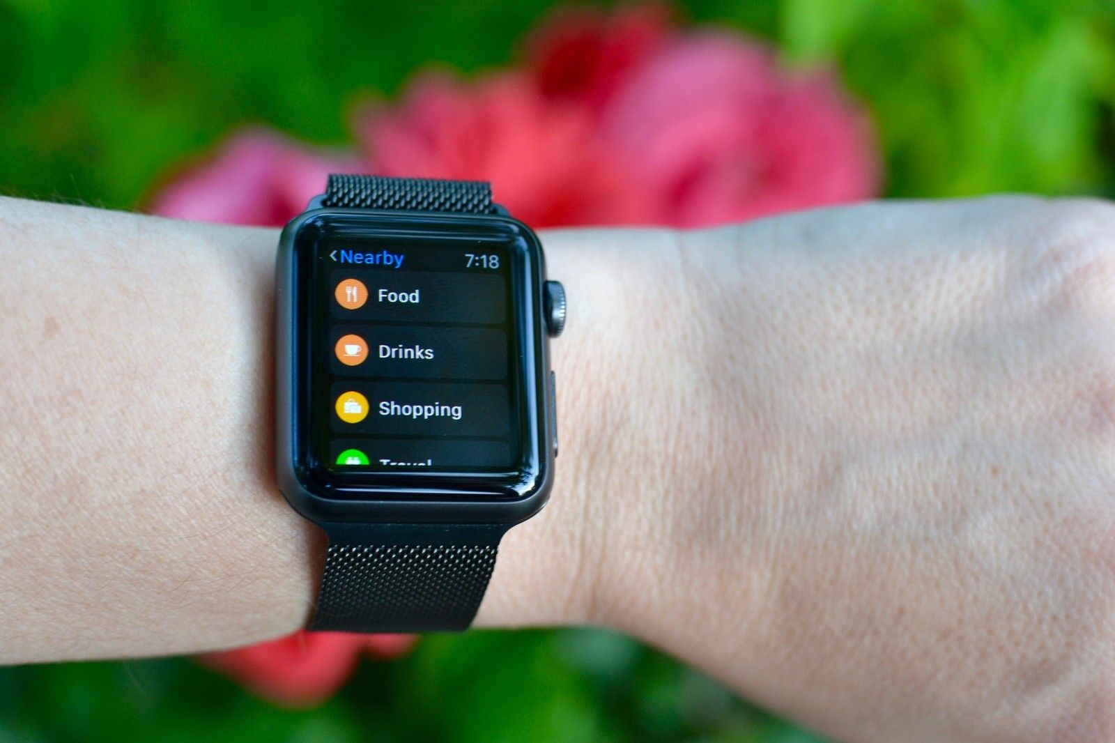 Рядом в Картах на Apple Watch