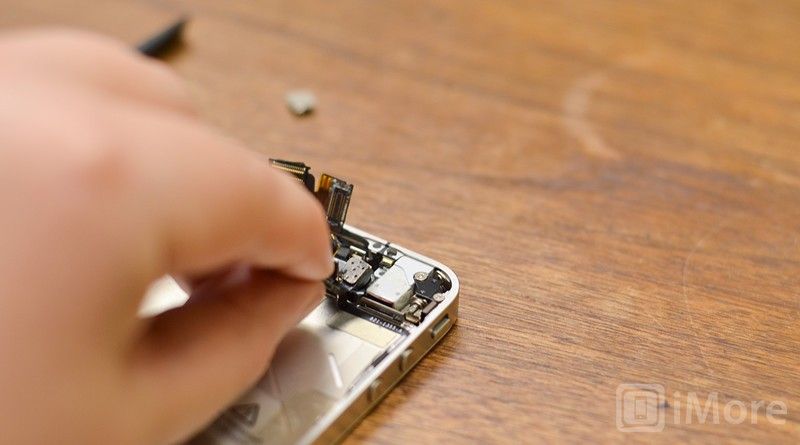 удалить-iPhone-4-фронтальная-камера удалить-iPhone-4-фронтальная-камера