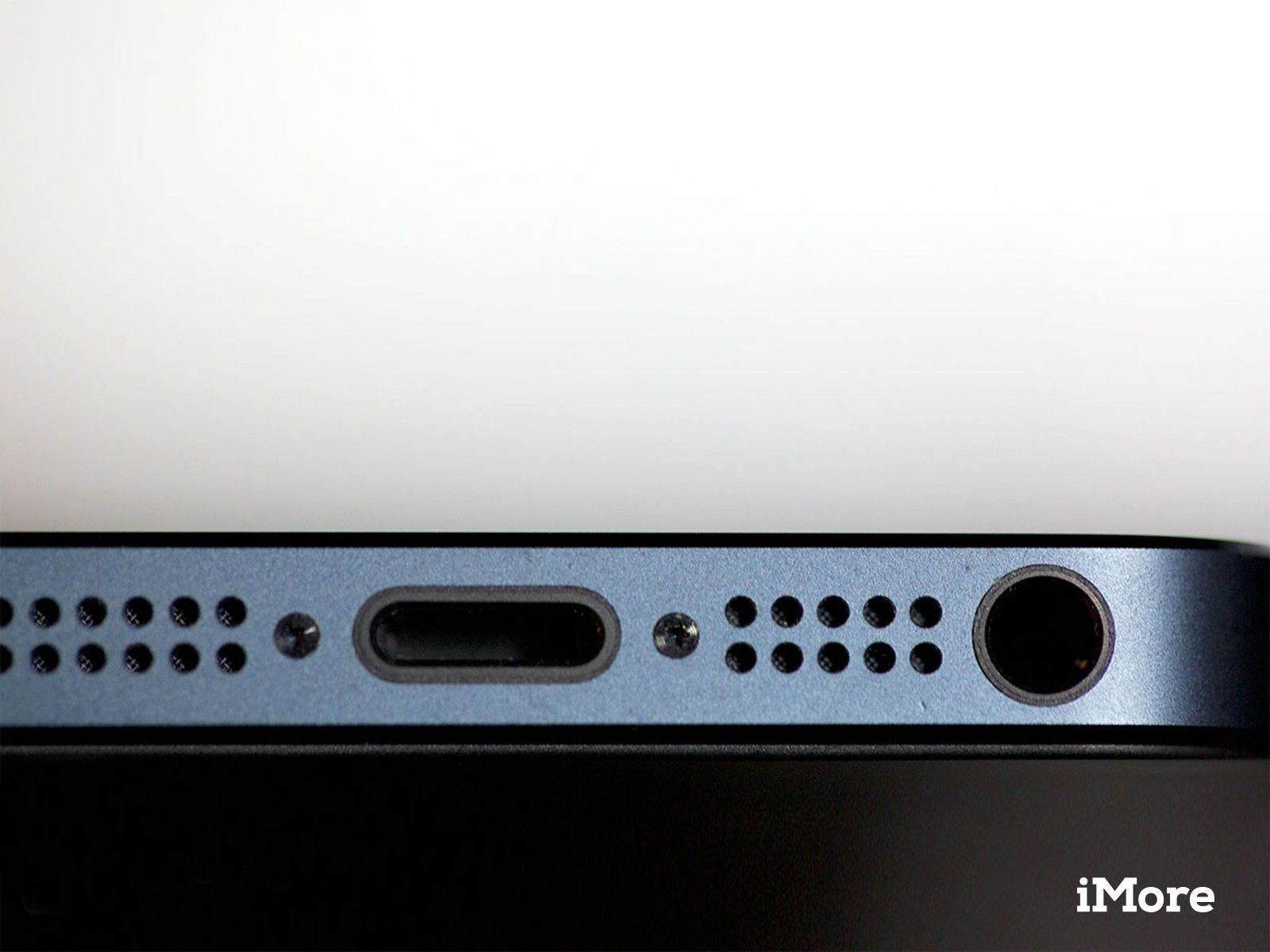 Как заменить громкоговоритель в iPhone 5