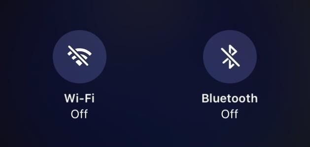 Что означают все символы Bluetooth и Wi-Fi в iOS 11's New Control Center (Blue, Gray, or Crossed Out)