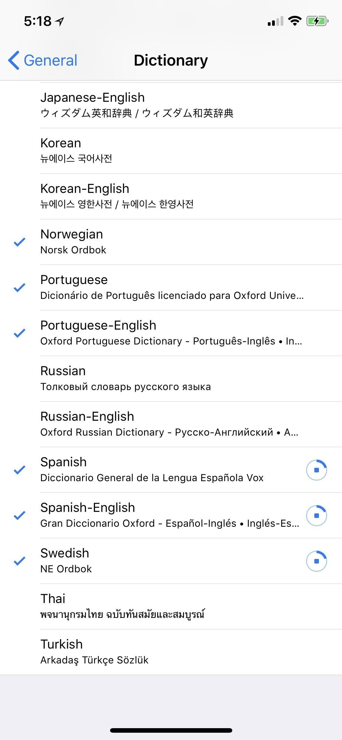 Как добавить словари иностранных языков на свой iPhone, чтобы быстрее находить определения