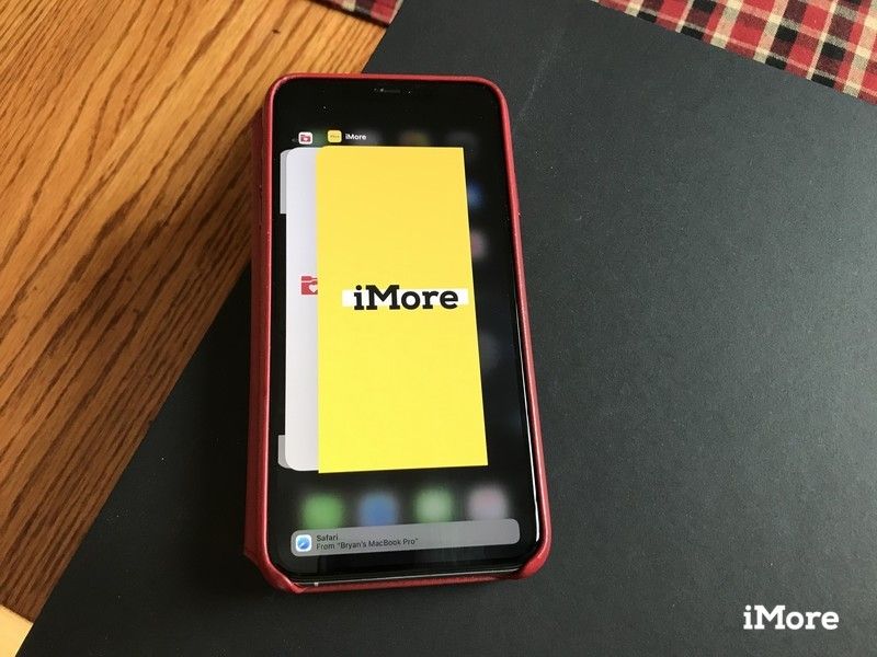 яблоко's handoff on iPhone