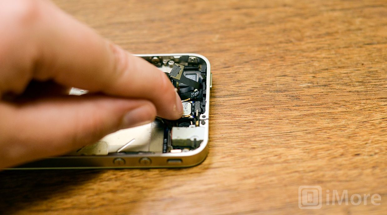 iPhone 4 заменяет динамик динамика