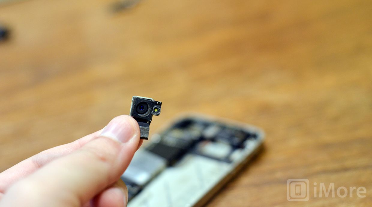 камера iphone 4s удалена