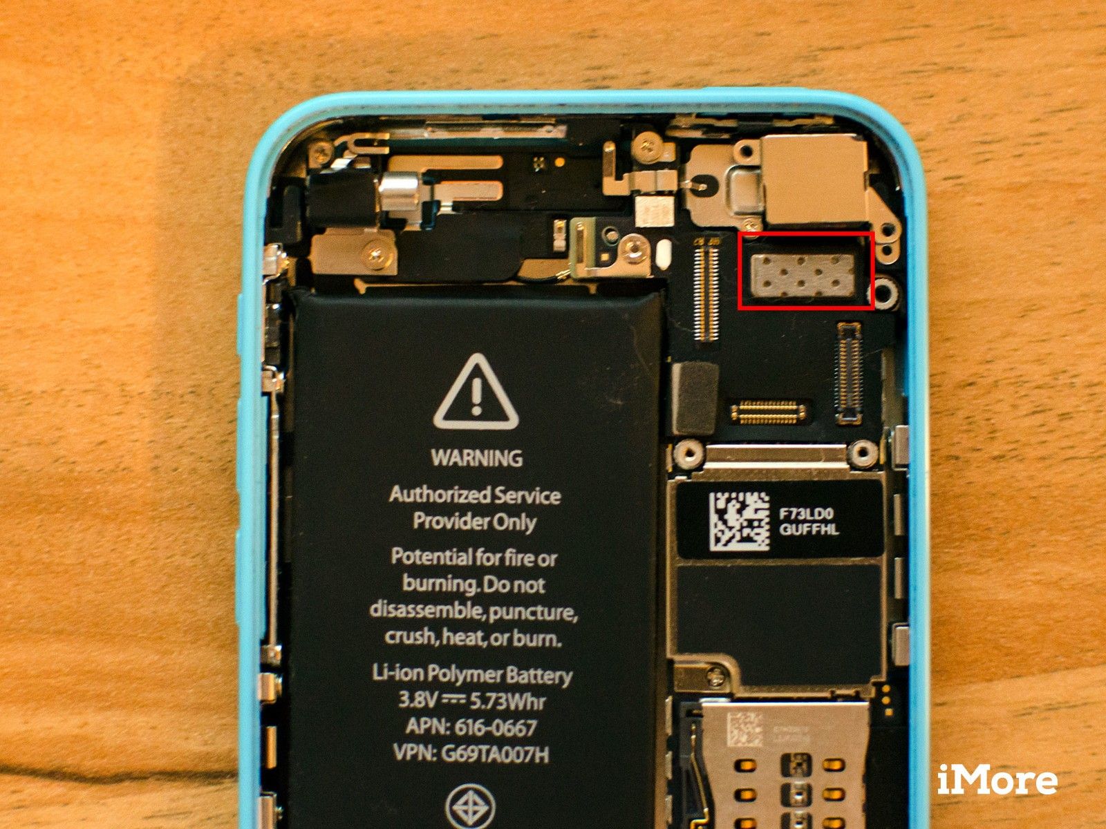 Как заменить заднюю камеру iSight в iPhone 5c