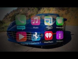 Так работает CarPlay в Ferrari California T |