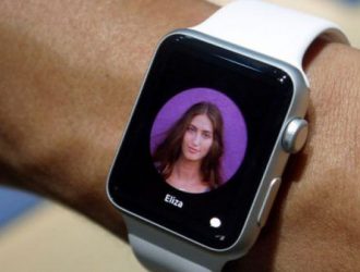 Apple планирует выпустить версию Apple Watch S в марте