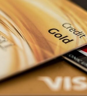 Аудит ваш кошелек, чтобы найти кредитные карты, которые стоят вам денег каждый месяц |