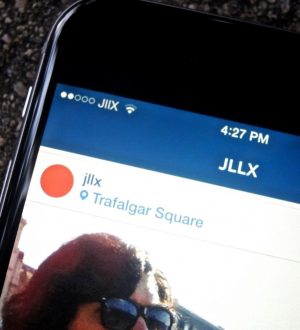 Добавление местоположений к фотографиям без геотеги перед публикацией на Instagram