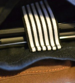 Как добавить беспроводную зарядку iPhone в рюкзак или сумку |