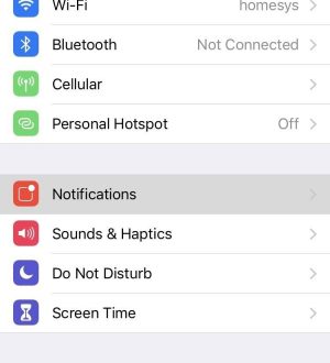 Как группировать уведомления по приложениям вместо умных стеков в iOS 12 на вашем iPhone