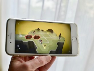 Как использовать режим Puzzle Maker в Deus Ex GO |