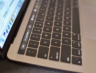 Как использовать сенсорную панель с приложением &laquo;Календарь&raquo; на MacBook Pro |