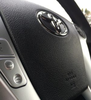 Как использовать Siri Eyes Free в своем автомобиле Toyota |