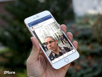 Как опубликовать живые фотографии на Facebook |