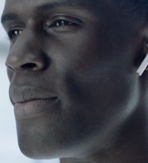 Как ответить на телефонный звонок на AirPods