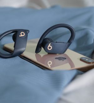 Как поделиться одной парой наушников Powerbeats Pro с другом