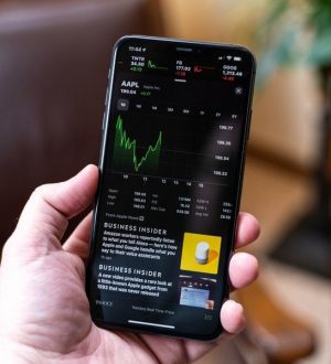 Как проверить акции и биржи с помощью Siri |