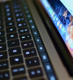 Как сделать функциональные клавиши стандартным дисплеем сенсорной панели |