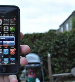 Как установить песню в качестве сигнала будильника в iOS 6 |