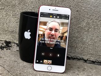 Как записывать и редактировать живые титры в приложении Clips |