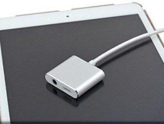 Как зарядить свой iPhone 7 во время прослушивания музыки