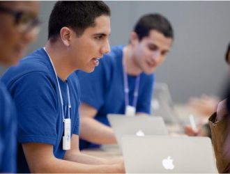 Мужчина из Лондона выиграл у Apple из-за удаленного медового месяца Фотографии