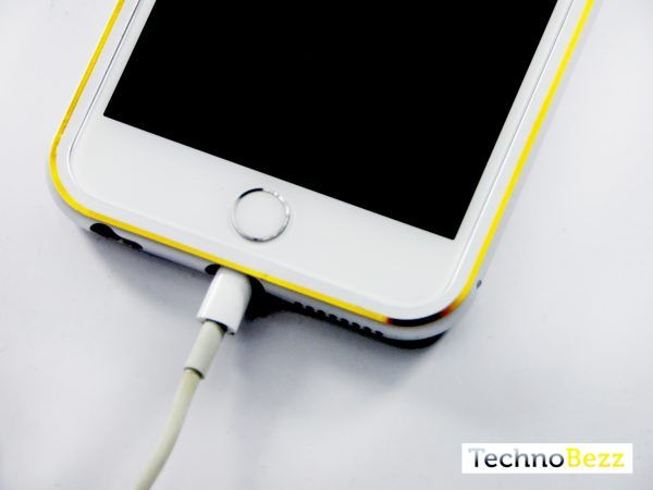 Technobezz-iPhone4